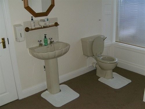 George Washington Inn Carnforth Esterno foto